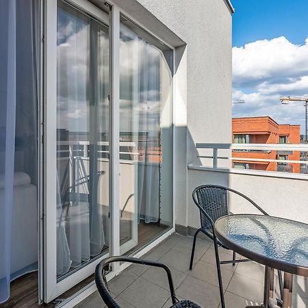 Downtown Apartments Sadova City Center & Parking Gdańsk Buitenkant foto