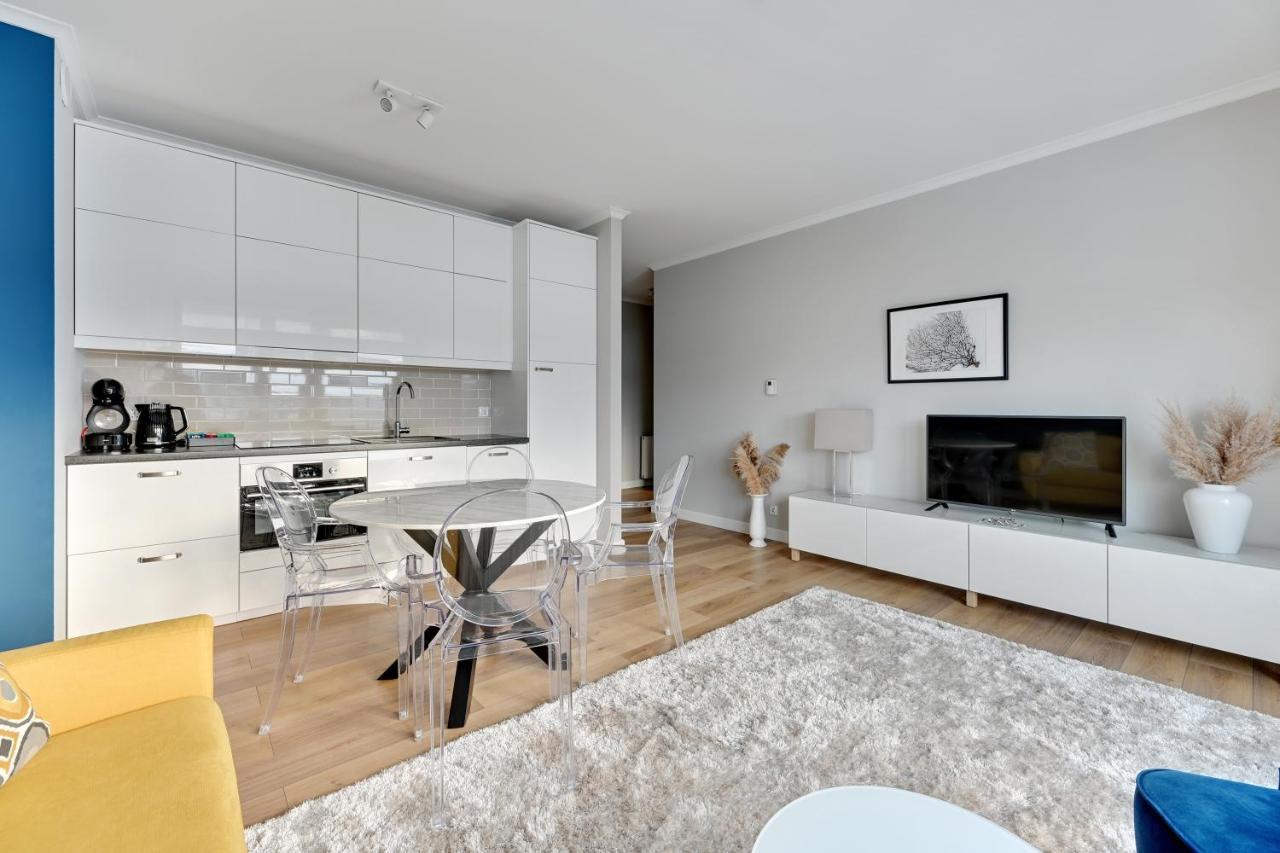 Downtown Apartments Sadova City Center & Parking Gdańsk Buitenkant foto