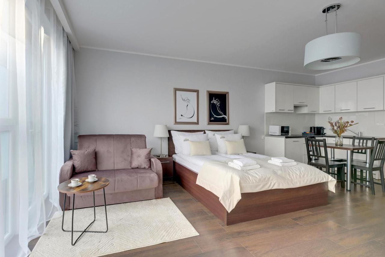 Downtown Apartments Sadova City Center & Parking Gdańsk Buitenkant foto