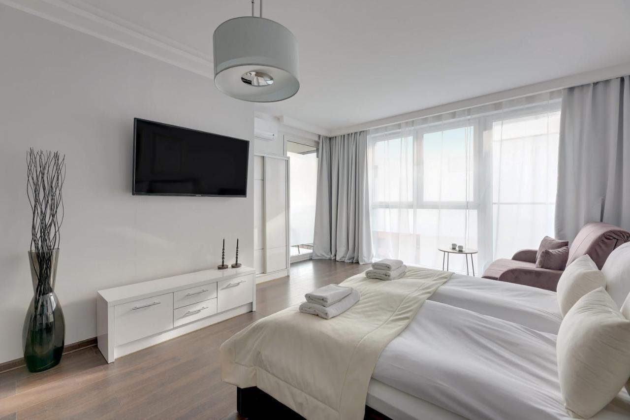 Downtown Apartments Sadova City Center & Parking Gdańsk Buitenkant foto